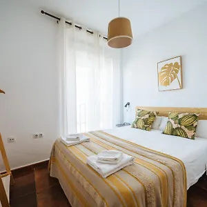 Apartamento Homeyseville-lovely Duplex At Santa Cruz 10 Pax, Parking Optional, Sevilla